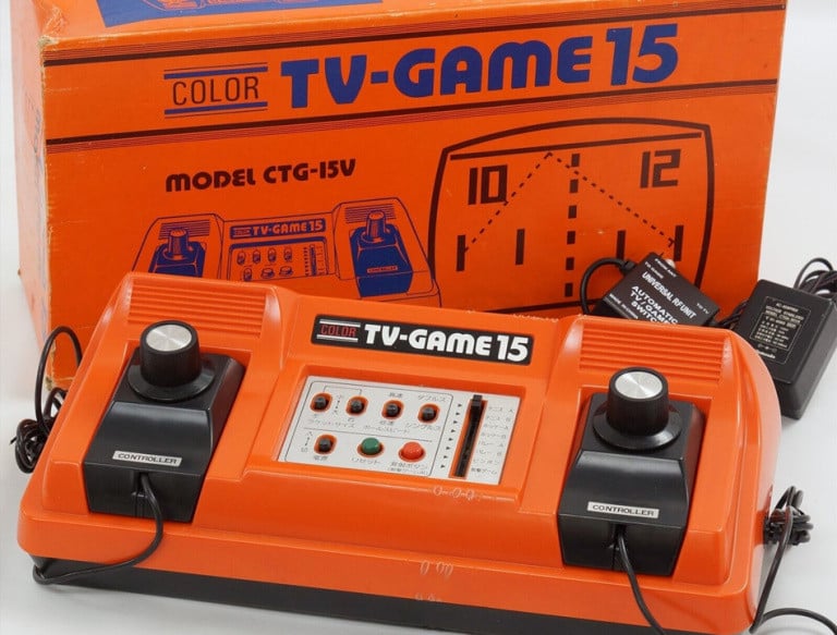 Elle est la première console de jeux vidéo de Nintendo, et non, ce n'est pas la NES. Elle est sortie... en 1977 !
