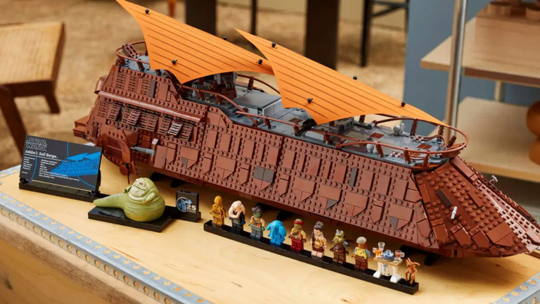 LEGO vient de sortir un nouveau set Star Wars hors de prix : la Barge à voiles de Jabba est énorme, tout comme le Hutt