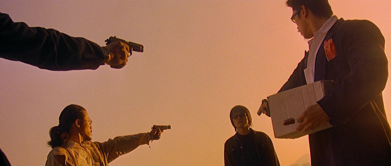 "Spectaculaire et grisant" Ce film d'action vieux de 23 ans reste encore en 2025 l'un des meilleurs : on n'a rarement fait mieux depuis ! "Spectaculaire et grisant" Ce film d'action vieux de 23 ans reste encore en 2025 l'un des meilleurs : on n'a rarement fait mieux depuis !