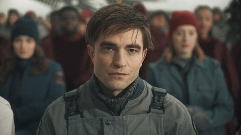 Après The Batman, Robert Pattinson change radicalement de style dans ce film de SF imaginé par un réalisateur oscarisé Après The Batman, Robert Pattinson change radicalement de style dans ce film de SF imaginé par un réalisateur oscarisé