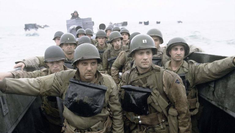 "Dans 20 ans, vous remercierez Dieu pour cela" : Sans Tom Hanks, plusieurs stars auraient abandonné ce film légendaire de Steven Spielberg. "Dans 20 ans, vous remercierez Dieu pour cela" : Sans Tom Hanks, plusieurs stars auraient abandonné ce film légendaire de Steven Spielberg.