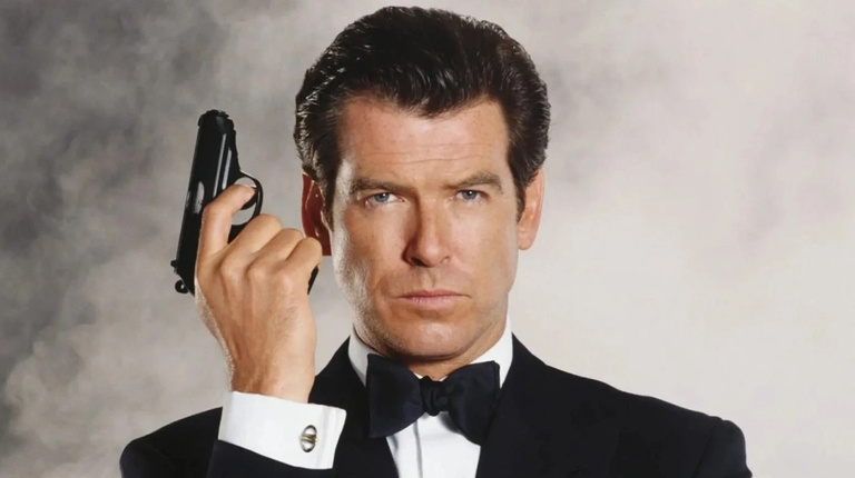 "Je lui tire mon chapeau" Pour l'ex 007 Pierce Brosnan, cet acteur est le candidat idéal pour incarner le prochain James Bond au cinéma "Je lui tire mon chapeau" Pour l'ex 007 Pierce Brosnan, cet acteur est le candidat idéal pour incarner le prochain James Bond au cinéma