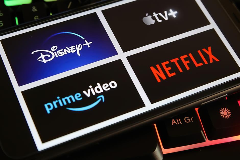 "Le cinéma français menace de s'effondrer" Netflix et Prime Video pourraient porter un coup fatal à la France après ce deal signé par Disney+