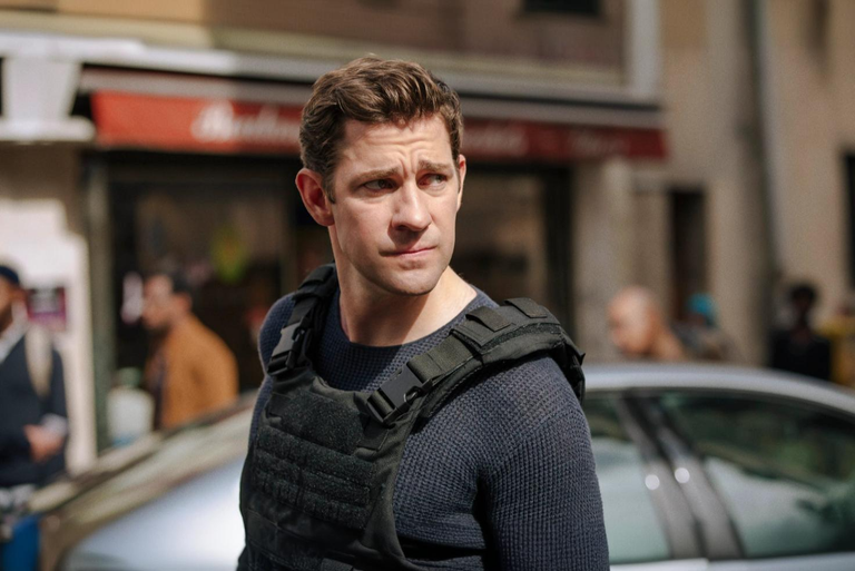 "Si bon d'être de retour" Amazon défie The Night Agent sur Netflix : cette série d'espionnage revient avec un film !
