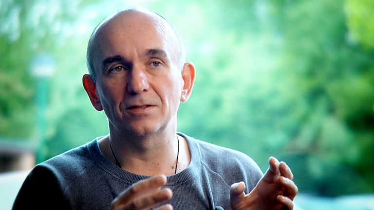 L'histoire incroyable de Peter Molyneux, l'homme qui se croyait Dieu du bluff L'histoire incroyable de Peter Molyneux, l'homme qui se croyait Dieu du bluff