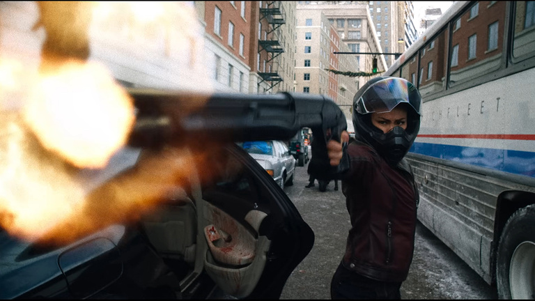 Par le réalisateur de The Raid, ce film d'action Netflix avec Tom Hardy se montre après 4 ans pour tout exploser Par le réalisateur de The Raid, ce film d'action Netflix avec Tom Hardy se montre après 4 ans pour tout exploser