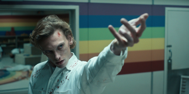 Cet acteur phare de Stranger Things arrive dans la saison 3 des Anneaux de Pouvoir : on connaît son personnage