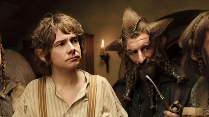 Cet acteur est le seul à jouer dans les trilogies Le Seigneur des Anneaux, Le Hobbit et la série Les Anneaux de Pouvoir Cet acteur est le seul à jouer dans les trilogies Le Seigneur des Anneaux, Le Hobbit et la série Les Anneaux de Pouvoir