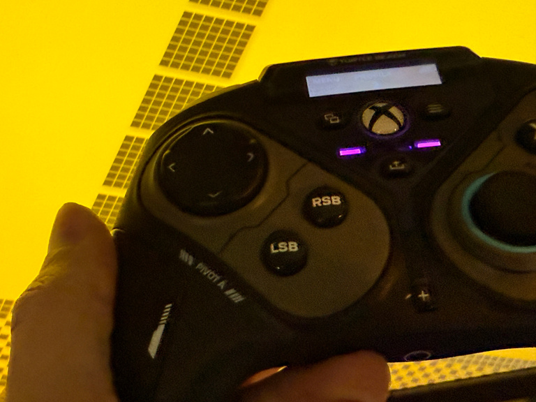 Test de la manette modulable Turtle Beach Stealth Pivot : simple gadget ou vrai game changer ? Test de la manette modulable Turtle Beach Stealth Pivot : simple gadget ou vrai game changer ?
