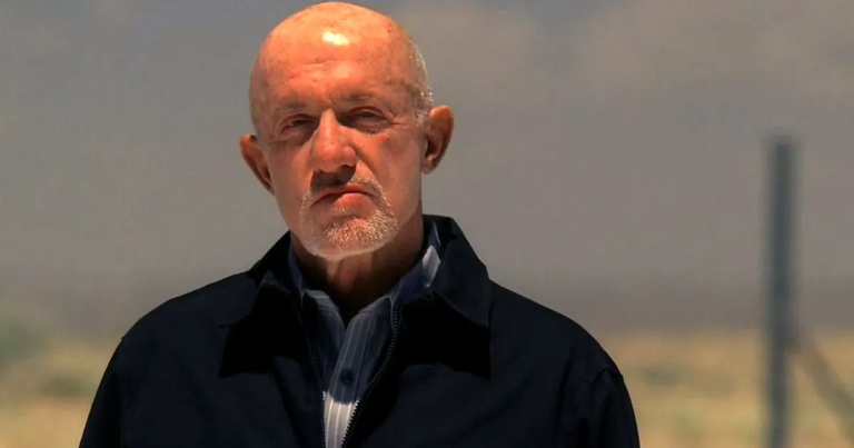 Il a manqué une seule journée de tournage sur la série Breaking Bad : ils ont créé ce personnage iconique en son absence Il a manqué une seule journée de tournage sur la série Breaking Bad : ils ont créé ce personnage iconique en son absence