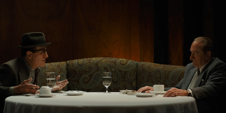 "Ennuyeux et bâclé" Ce film avec Robert de Niro est un échec. L'acteur chute lourdement après le succès de Zero Day sur Netflix "Ennuyeux et bâclé" Ce film avec Robert de Niro est un échec. L'acteur chute lourdement après le succès de Zero Day sur Netflix
