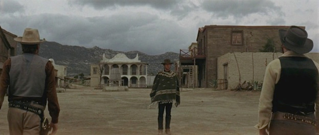 Ce western culte avec Clint Eastwood existe pour une très mauvaise raison : le réalisateur voulait se venger d'Hollywood Ce western culte avec Clint Eastwood existe pour une très mauvaise raison : le réalisateur voulait se venger d'Hollywood