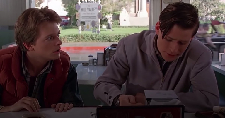 "Il n'avait pas la discipline" : cet acteur, présent dans un seul film, avait une terrible réputation sur le tournage de Retour vers le Futur "Il n'avait pas la discipline" : cet acteur, présent dans un seul film, avait une terrible réputation sur le tournage de Retour vers le Futur