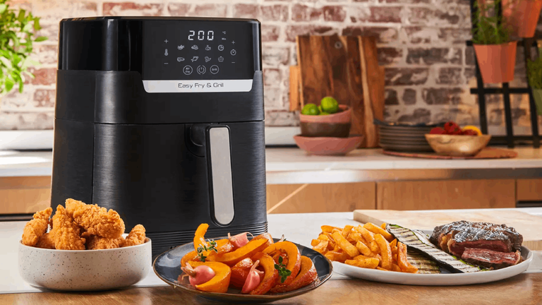 Ventes Flash : les prix des airfryers s'effondrent chez Amazon, voici les meilleures offres Ventes Flash : les prix des airfryers s'effondrent chez Amazon, voici les meilleures offres