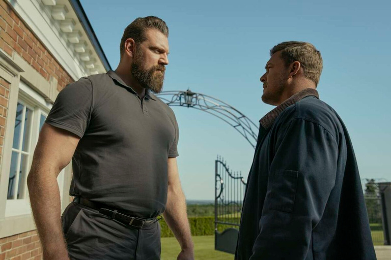“Les pires minutes de ma vie” Le final de la saison 3 de Reacher était si intense que la star de la série a perdu connaissance lors du tournage “Les pires minutes de ma vie” Le final de la saison 3 de Reacher était si intense que la star de la série a perdu connaissance lors du tournage