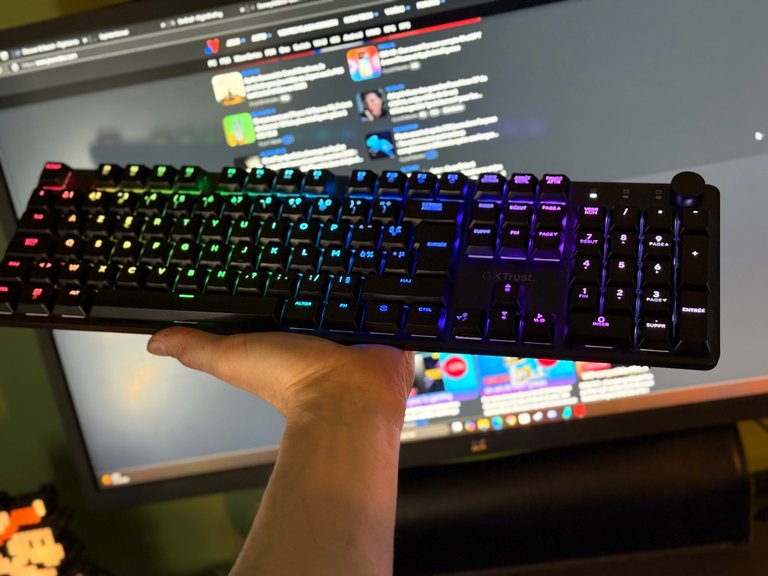 Test Trust GXT 868 Torix : le clavier gamer sans fil RGB à moins de 90€ peut-il convaincre ? Test Trust GXT 868 Torix : le clavier gamer sans fil RGB à moins de 90€ peut-il convaincre ?