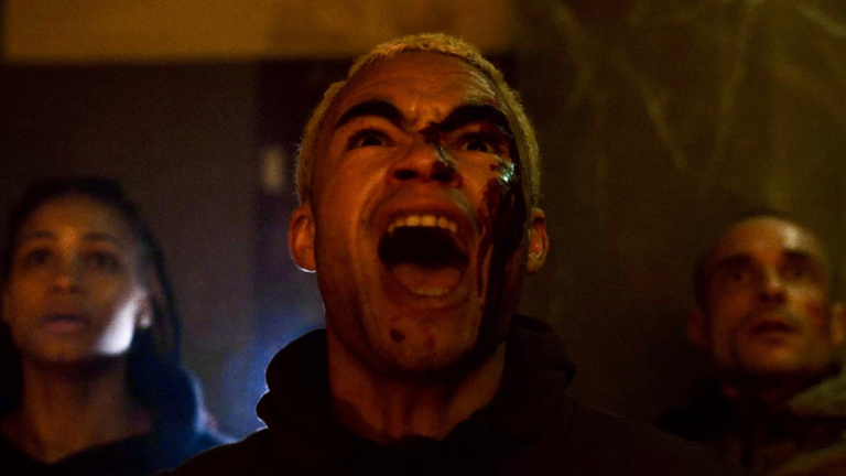 "Un grand classique" Ce film d'horreur français noté 95% terrifie les abonnés Netflix : Stephen King est fan ! "Un grand classique" Ce film d'horreur français noté 95% terrifie les abonnés Netflix : Stephen King est fan !