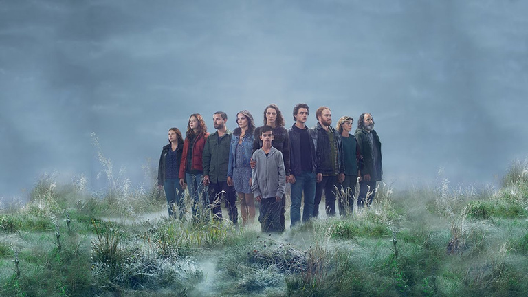 "Etrangement hypnotique" Notée 97%, cette série de SF française surpasse The Walking Dead "Etrangement hypnotique" Notée 97%, cette série de SF française surpasse The Walking Dead