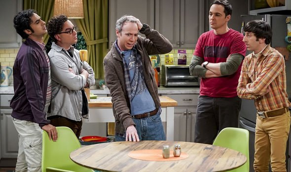 La série culte The Big Bang Theory va avoir le droit à un nouveau spin-off et son titre ne laisse aucun doute sur l’identité du personnage principal ! La série culte The Big Bang Theory va avoir le droit à un nouveau spin-off et son titre ne laisse aucun doute sur l’identité du personnage principal !