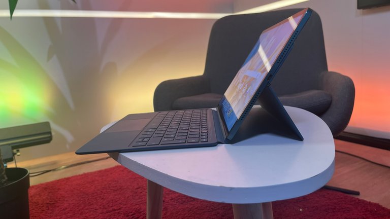 La première tablette qui m'a fait (presque) oublier l'iPad Pro : test de la Lenovo Yoga Tab Plus La première tablette qui m'a fait (presque) oublier l'iPad Pro : test de la Lenovo Yoga Tab Plus