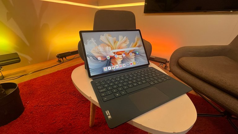 La première tablette qui m'a fait (presque) oublier l'iPad Pro : test de la Lenovo Yoga Tab Plus La première tablette qui m'a fait (presque) oublier l'iPad Pro : test de la Lenovo Yoga Tab Plus