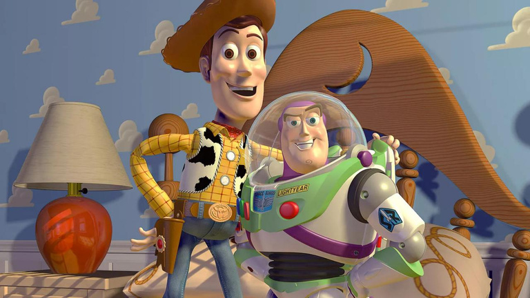 Toy Story 5 : "Il y a une scène d'ouverture incroyable avec Buzz l'Éclair" l'acteur du célèbre personnage dévoile des infos surprenantes Toy Story 5 : "Il y a une scène d'ouverture incroyable avec Buzz l'Éclair" l'acteur du célèbre personnage dévoile des infos surprenantes