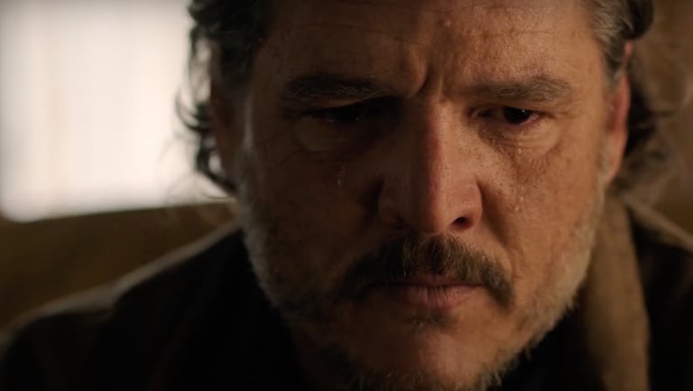 “Il y a quelque chose sur mon visage ?” Pedro Pascal a complètement plombé l’ambiance sur le tournage de la saison 2 de The Last of Us, c’était pas la joie “Il y a quelque chose sur mon visage ?” Pedro Pascal a complètement plombé l’ambiance sur le tournage de la saison 2 de The Last of Us, c’était pas la joie