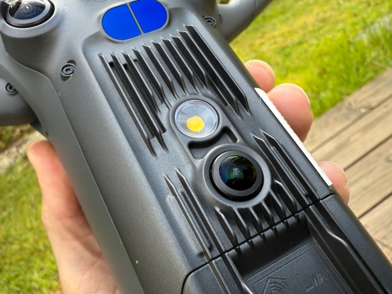 DJI Mavic 4 Pro : j'ai testé en exclu le nouveau drone à triple caméra, et il enterre la concurrence ! DJI Mavic 4 Pro : j'ai testé en exclu le nouveau drone à triple caméra, et il enterre la concurrence !