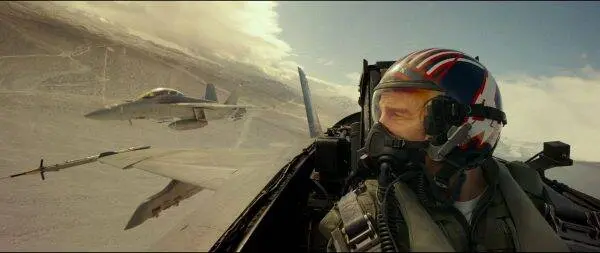 Tom Cruise ne peut pas tout faire seul finalement : voici la preuve qu'il n'a pas piloté les avions de chasse dans Top Gun Maverick !
