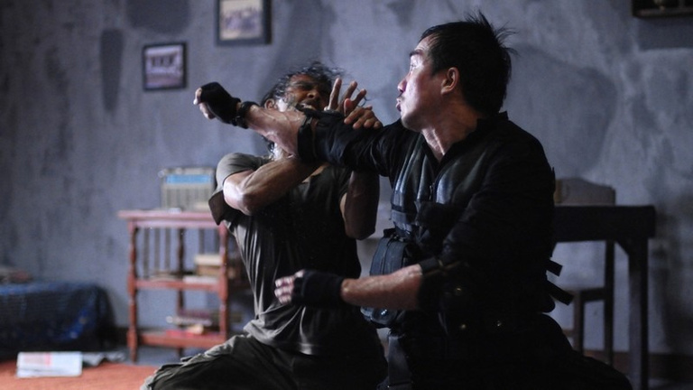 "Sanglant et implacable" Ce film d'action a révolutionné le genre il y a 14 ans : disponible sur Amazon, il a mis KO Hollywood "Sanglant et implacable" Ce film d'action a révolutionné le genre il y a 14 ans : disponible sur Amazon, il a mis KO Hollywood