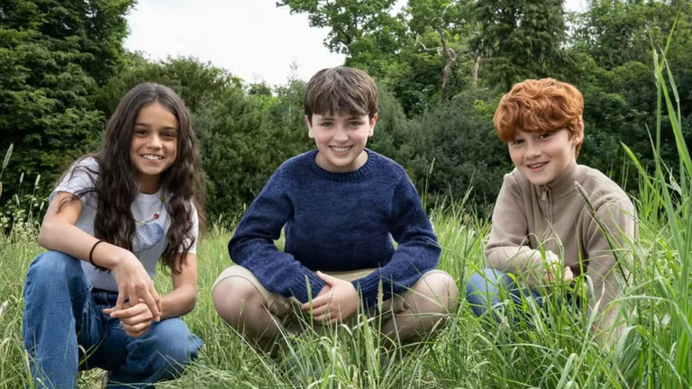 La série HBO Harry Potter complète son casting avec 9 nouveaux acteurs : les fans vont forcément réagir ! La série HBO Harry Potter complète son casting avec 9 nouveaux acteurs : les fans vont forcément réagir !