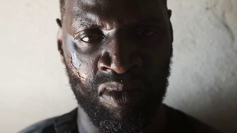 C'est la douche froide pour Omar Sy ! La star de Lupin sur Netflix vit un échec terrible au cinéma avec ce film d'action C'est la douche froide pour Omar Sy ! La star de Lupin sur Netflix vit un échec terrible au cinéma avec ce film d'action