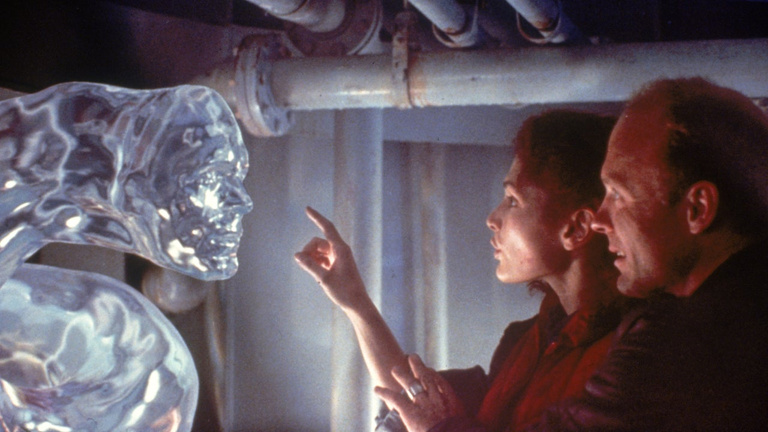 James Cameron banni de Disney+ : une scène de ce film culte est à l’origine de la décision qui va faire débat ! James Cameron banni de Disney+ : une scène de ce film culte est à l’origine de la décision qui va faire débat !