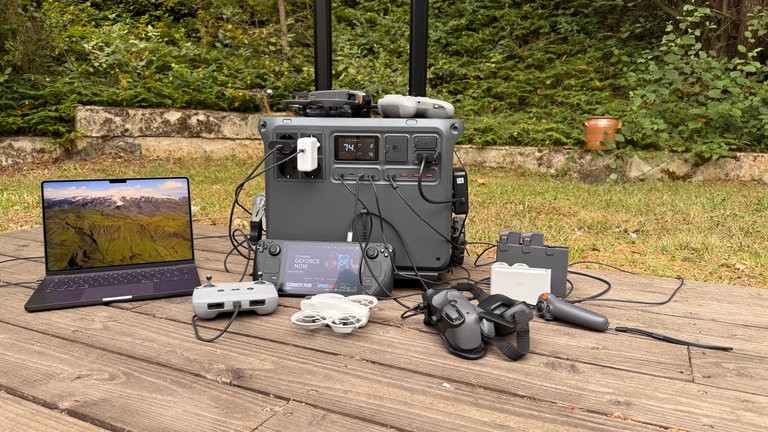 Test de la batterie nomade DJI Power 2000 : est ce enfin LA station ultime pour les baroudeurs de l'extrême ? Test de la batterie nomade DJI Power 2000 : est ce enfin LA station ultime pour les baroudeurs de l'extrême ?