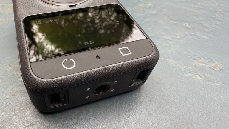 Test du DJI Osmo 360 : la caméra qui enterre l'Insta360 X5 ?