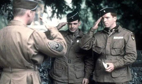 Créée par Steven Spielberg, cette série de guerre mythique est dispo sur HBO Max : c'est un classique ! Créée par Steven Spielberg, cette série de guerre mythique est dispo sur HBO Max : c'est un classique !