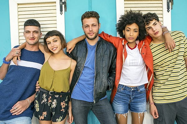 Netflix : 10 séries à voir absolument pendant vos vacances d'été ! Netflix : 10 séries à voir absolument pendant vos vacances d'été !