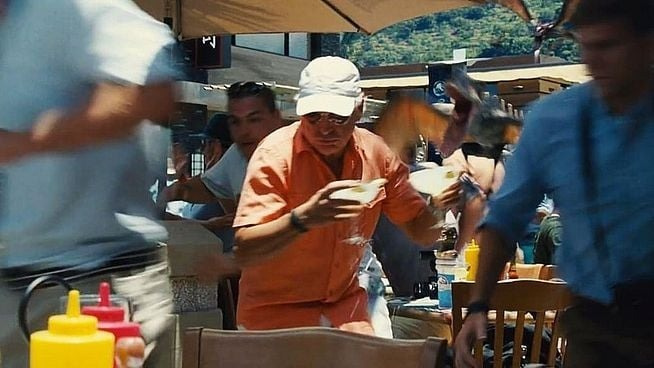 Cette star fait un caméo de 1 seconde dans Jurassic World : forcément personne ne l'a vu ! Cette star fait un caméo de 1 seconde dans Jurassic World : forcément personne ne l'a vu !