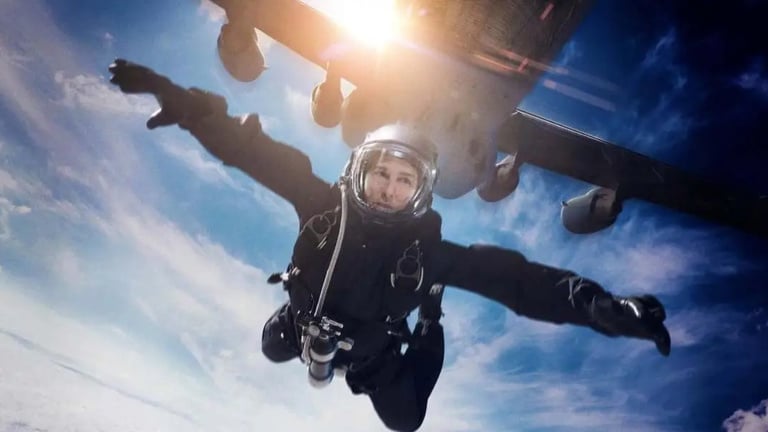 "Je ne peux pas te laisser faire" Tom Cruise a interdit à Henry Cavill de faire cette cascade "Je ne peux pas te laisser faire" Tom Cruise a interdit à Henry Cavill de faire cette cascade