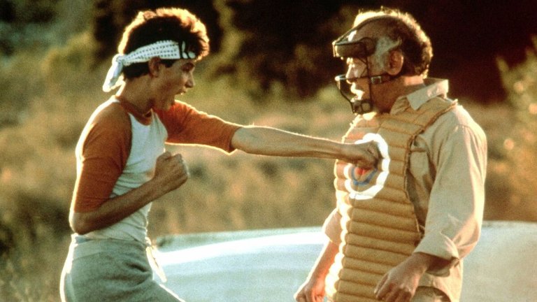 Personne ne s’y connaissait en arts martiaux sur le tournage de ce film, pourtant c’est l’un des plus cultes du genre Personne ne s’y connaissait en arts martiaux sur le tournage de ce film, pourtant c’est l’un des plus cultes du genre