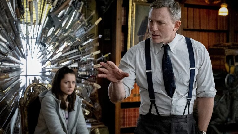 Cette saga au casting de fou revient sur Netflix fin 2025 : un ancien James Bond mène l'enquête