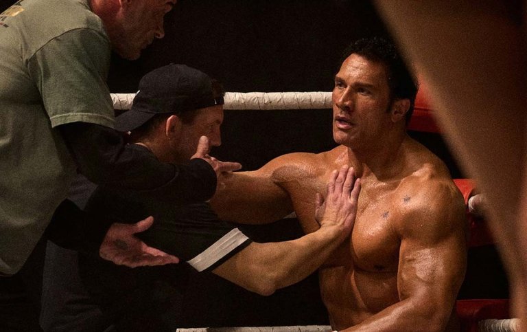 Dwayne The Rock Johnson pourrait bien remporter l'Oscar du meilleur acteur avec son dernier film ovationné 16 minutes à Venise Dwayne The Rock Johnson pourrait bien remporter l'Oscar du meilleur acteur avec son dernier film ovationné 16 minutes à Venise