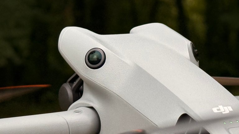 Test du DJI Mini 5 Pro : DJI repousse-t-il les limites des drones au format mini ? Test du DJI Mini 5 Pro : DJI repousse-t-il les limites des drones au format mini ?
