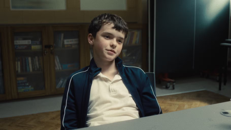 Avec 142 millions de vues, cette mini-série est la plus regardée de l'histoire de Netflix Avec 142 millions de vues, cette mini-série est la plus regardée de l'histoire de Netflix