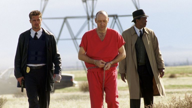 Il y a 30 ans, ce film culte avec Brad Pitt et Morgan Freeman bouleversait tout le monde avec sa fin brutale Il y a 30 ans, ce film culte avec Brad Pitt et Morgan Freeman bouleversait tout le monde avec sa fin brutale