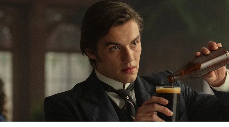 Les créateurs de Peaky Blinders s'attaquent en 2025 à une famille irlandaise de légende : c'est une exclu Netflix Les créateurs de Peaky Blinders s'attaquent en 2025 à une famille irlandaise de légende : c'est une exclu Netflix