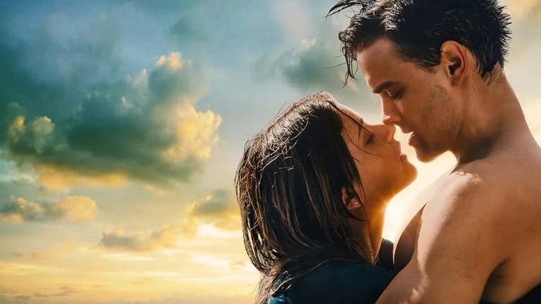 Cette saga torride va faire monter la température sur Amazon dans quelques jours : les 2 premiers films préparent le terrain avant le 3 Cette saga torride va faire monter la température sur Amazon dans quelques jours : les 2 premiers films préparent le terrain avant le 3