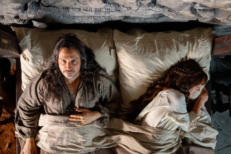 "Être passé à la machine à laver" Le tournage de Kaamelott Deuxième volet a été éprouvant pour Alexandre Astier : c'est le seul fautif "Être passé à la machine à laver" Le tournage de Kaamelott Deuxième volet a été éprouvant pour Alexandre Astier : c'est le seul fautif