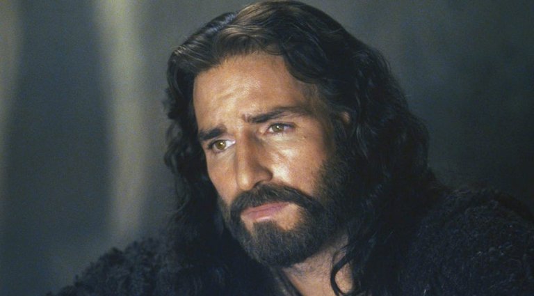 20 ans après, la suite de ce film très controversé va être tournée : Mel Gibson a enfin trouvé son Jesus 20 ans après, la suite de ce film très controversé va être tournée : Mel Gibson a enfin trouvé son Jesus