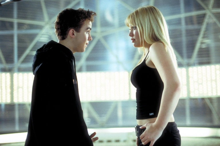 "Je regrette" Le héros de la série Malcolm n'a pas parlé à cette actrice depuis 22 ans !